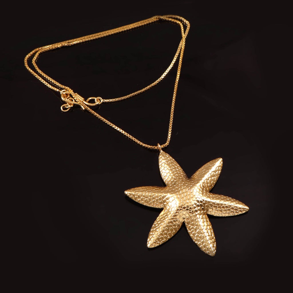 Ocean Inspired Gold Starfish Pendant Necklace