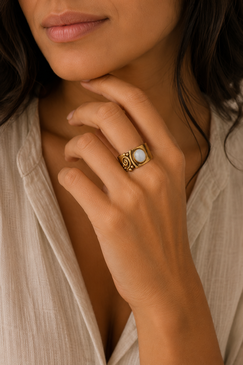 Vintage Moonstone Gold Ring