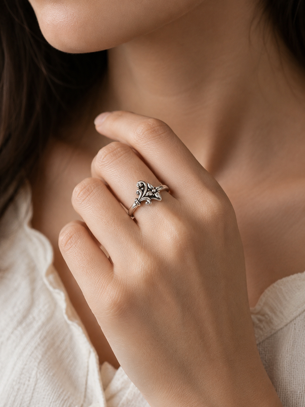 Vintage Silver Floral Vine Ring