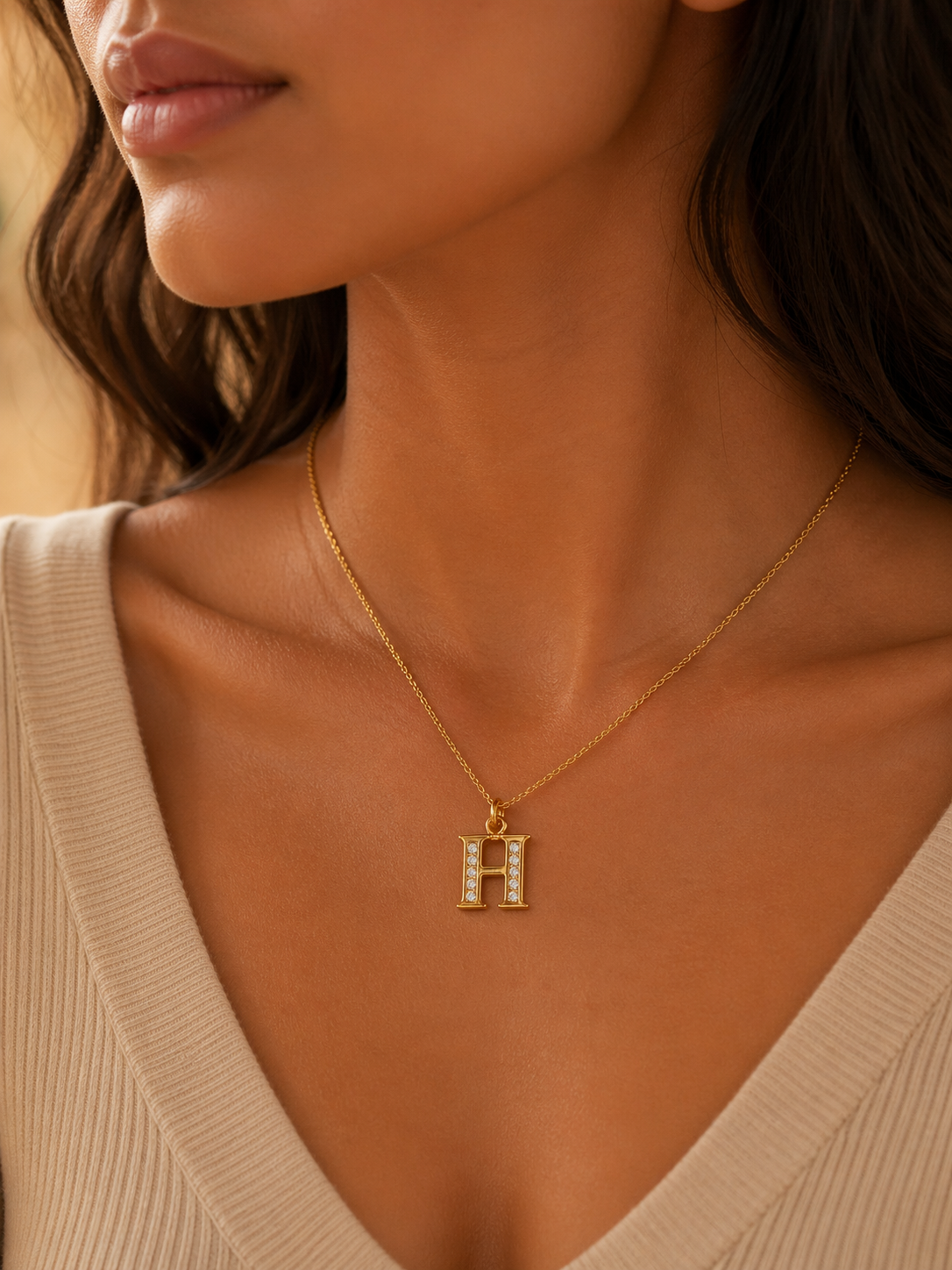 Elegant Gold Initial “H” Pendant Necklace
