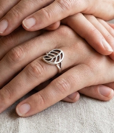 Minimalist Silver Leaf Ring