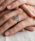 Minimalist Silver Leaf Ring