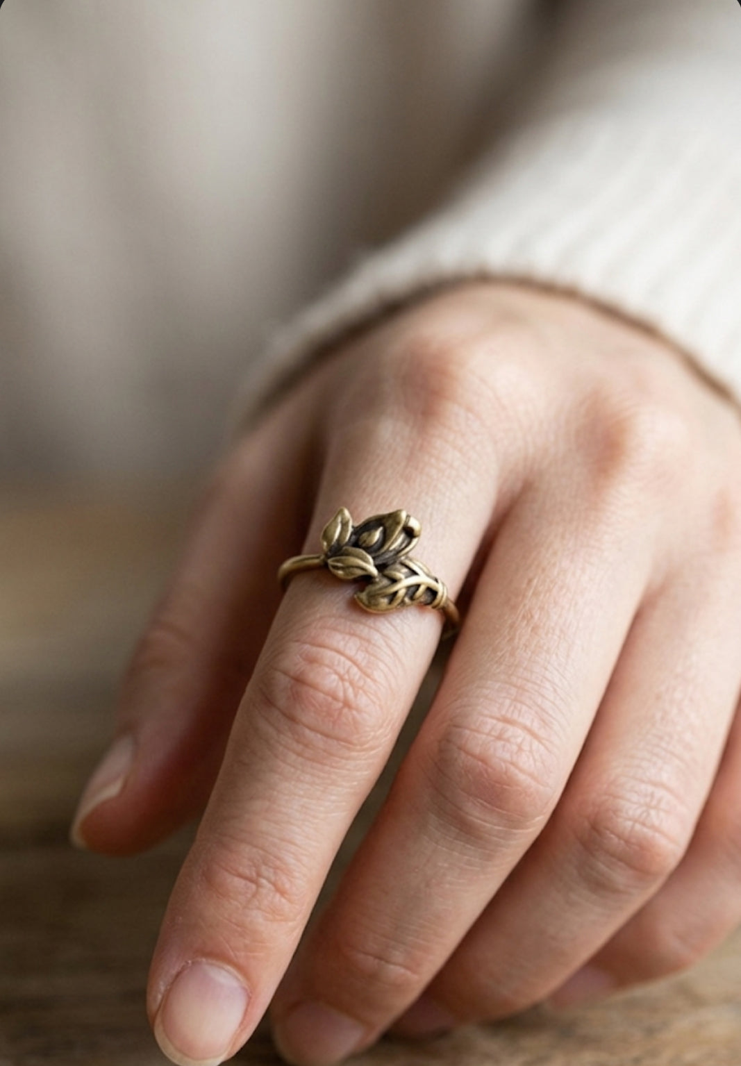 Vintage Leaf Wrap Ring