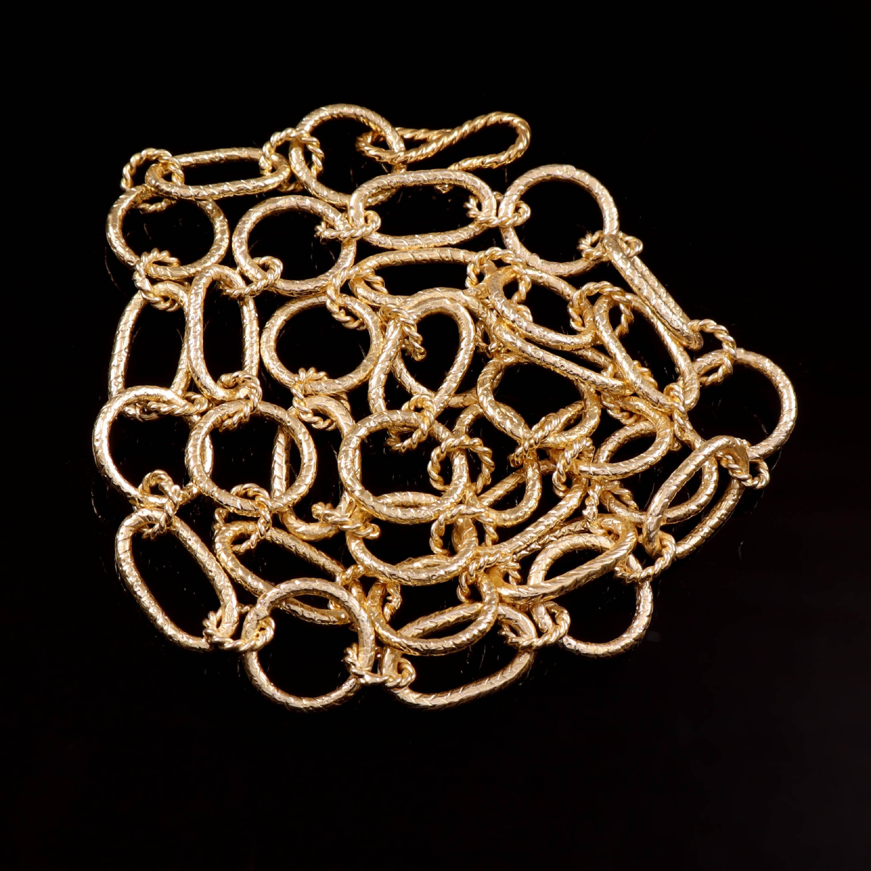 Elegant Hammered Link Statement Necklace