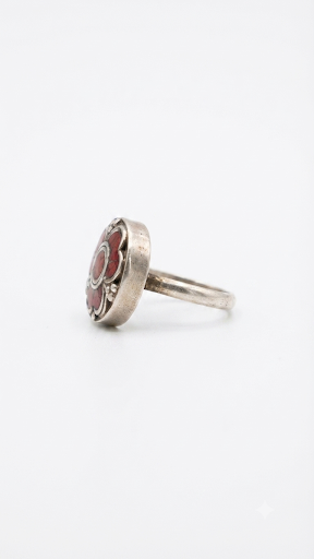 Vintage Tibetan Nepali Coral Ring