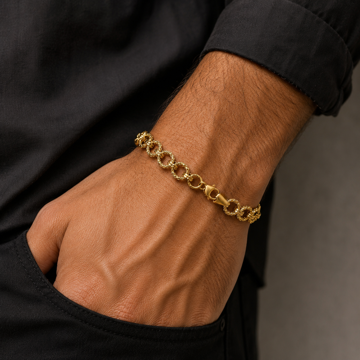 Luxury Textured Gold Chain Bracelet
