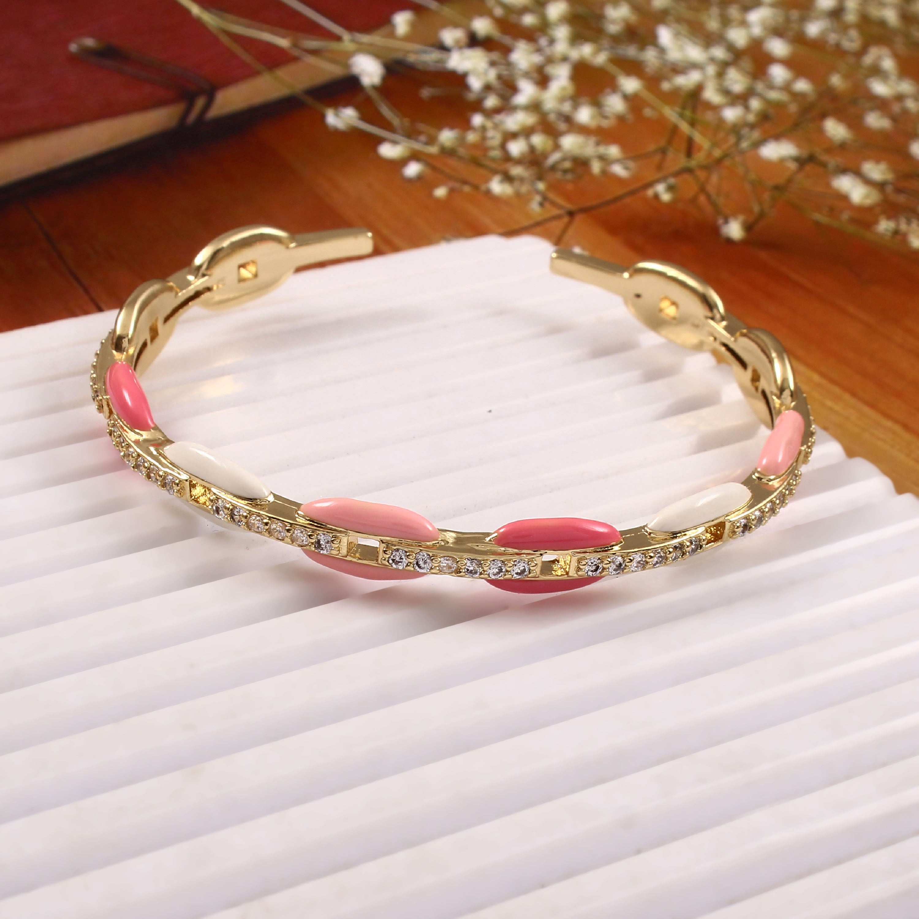 Dual-Tone Enamel Chain Bangle