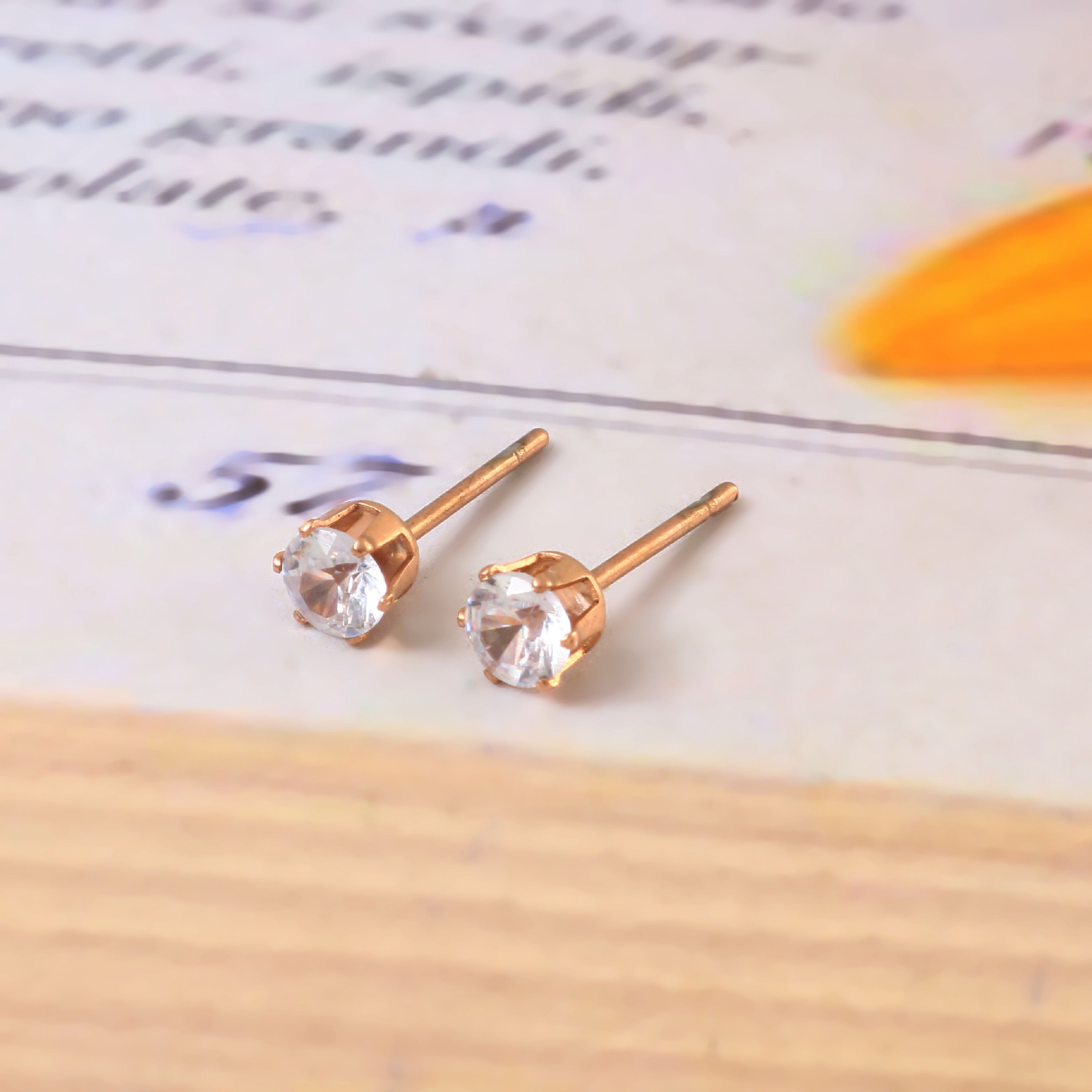Petite Solitaire Studs (5–6 mm look)