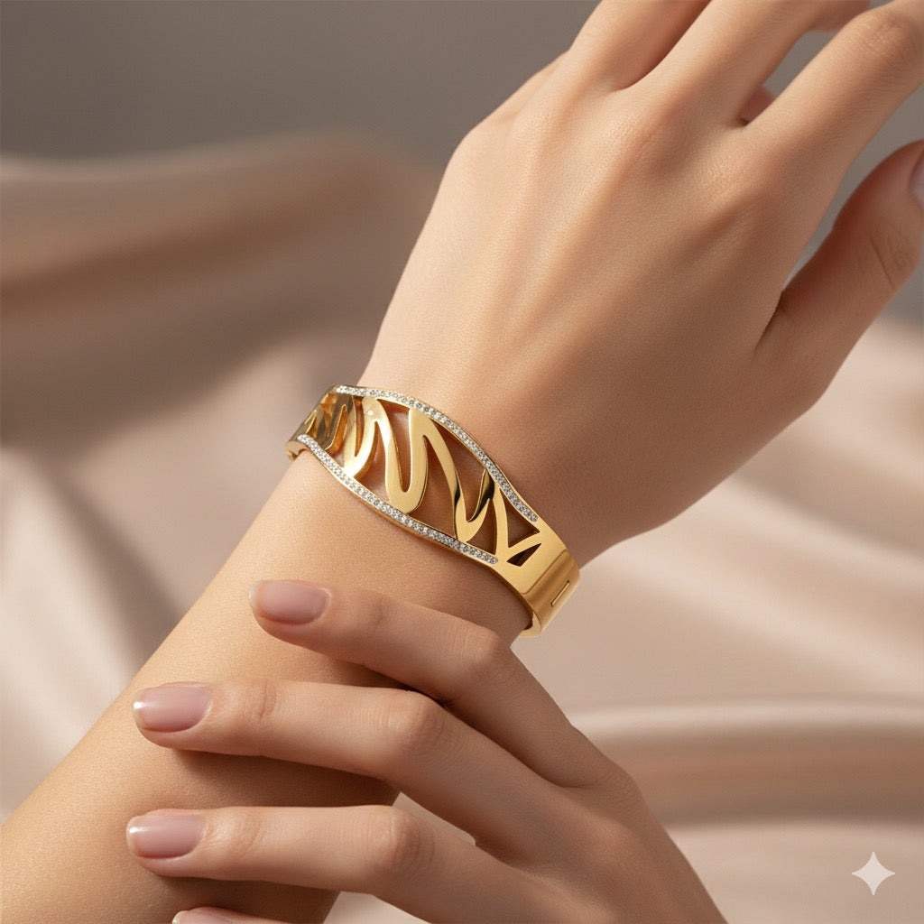 Cutwork Leaf Crystal Cuff